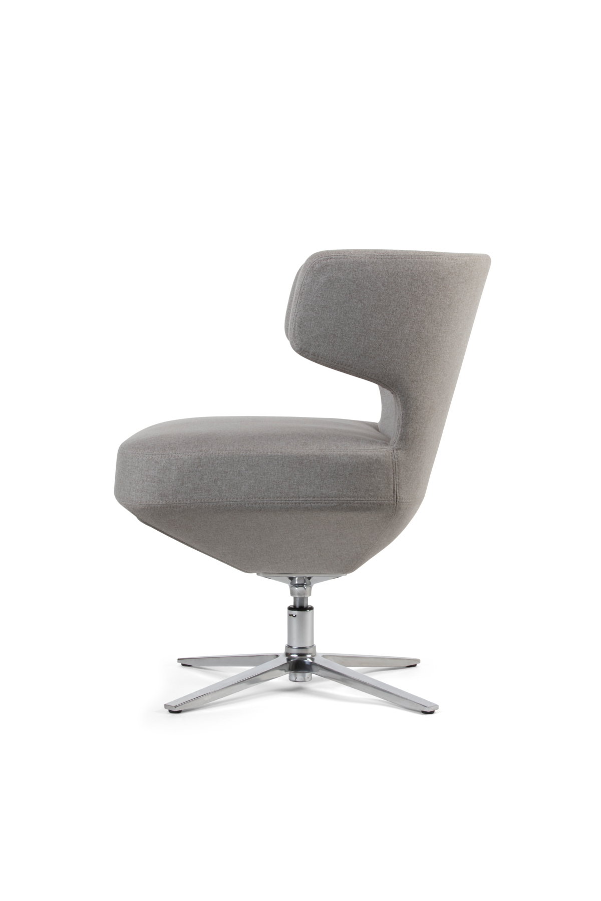 Lounge_Chair_L04_sl.jpg